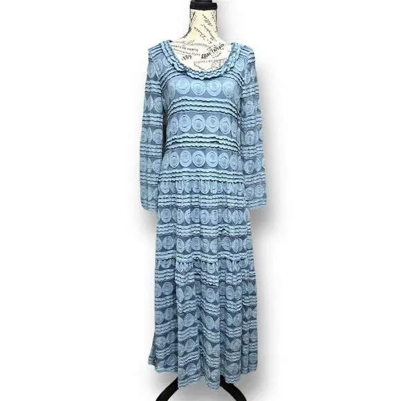 knee length dresses for ladies Willow Dress Full Train (22-inch) / Closed Skirt (No Slit) main image 1